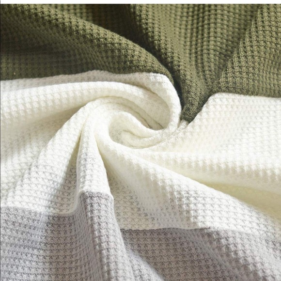 Colorblock Waffle Knit Off Shoulder Sweater - Picture 5 of 5